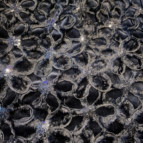 Dress - Picture 4 of 4